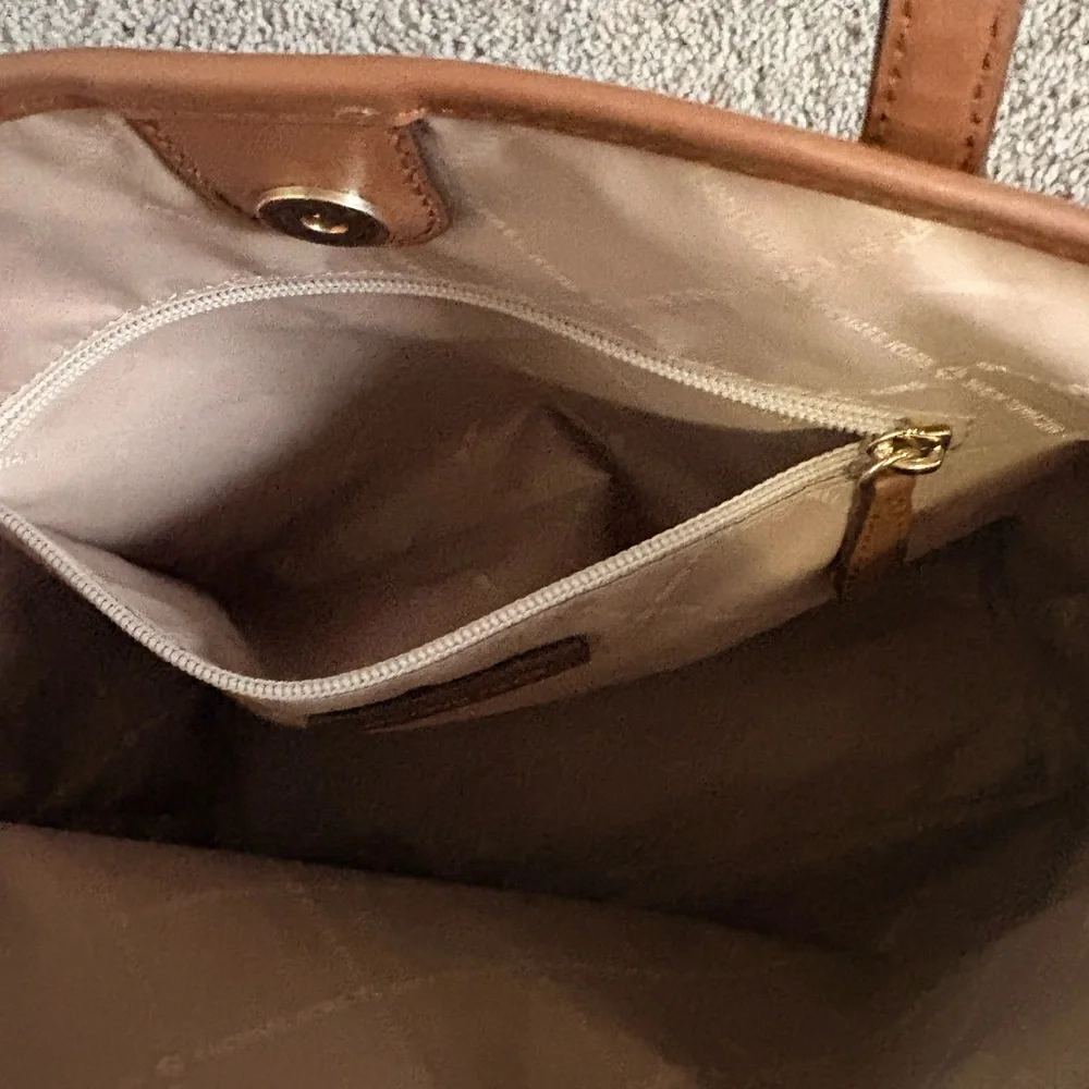 Michael Kors Vanilla‎ MK Monogram Tote 🤍 Neutral Everyday Shoulder Bag